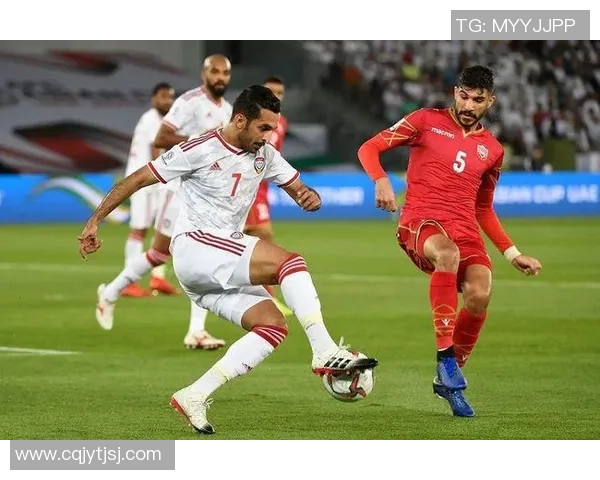 阿联酋与澳大利亚激战正酣双方拼搏展现足球魅力与激情